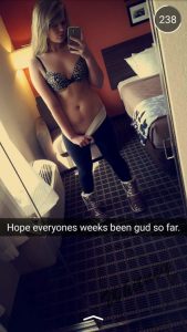 plan cul sur le 90 meuf bonne toute nue